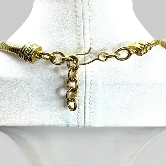 MONET 1980s Vintage Gold and Ivory Enamel Omega Tubogas Collar Necklace - Picture 8 of 8